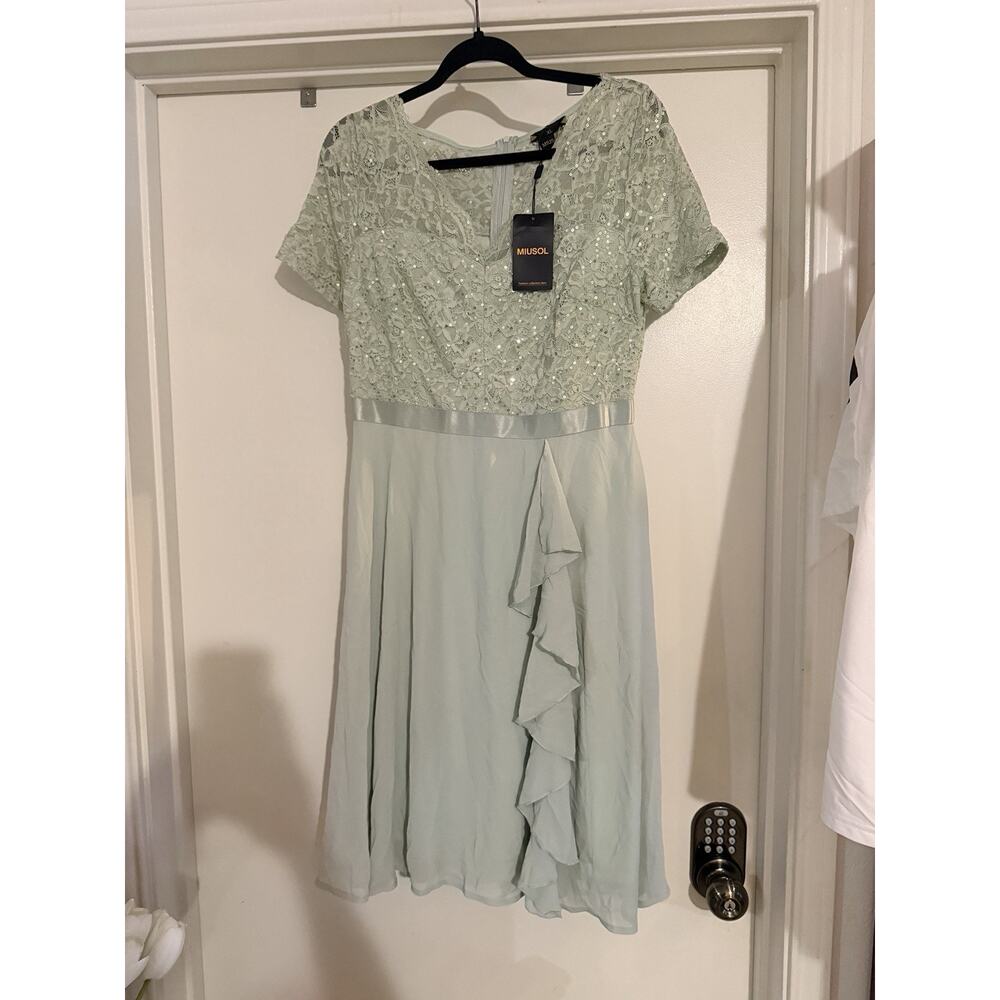 MIUSOL Green Lace Sequin V-Neck Short Sleeve A-Line Knee Dress Size XL - Picture 5 of 5